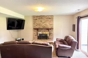 10498 Yorktown Ln N, Maple Grove, MN 55369 - Photo 15