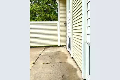 10498 Yorktown Lane N, Maple Grove, MN 55369 - Photo 17