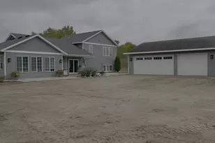 27441 160th St, Paynesville, MN 56362 - Photo 1