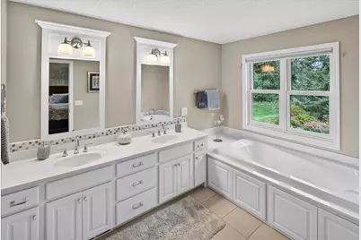 2398 Hunter Drive, Chanhassen, MN 55317 - Photo 43
