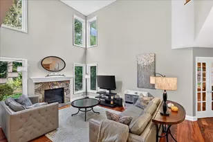 2398 Hunter Dr, Chanhassen, MN 55317 - Photo 23