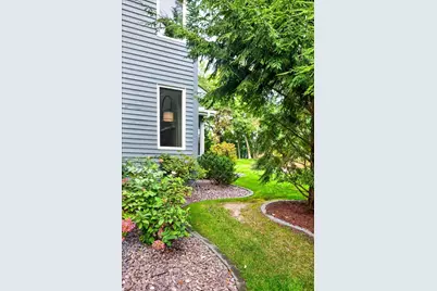 2398 Hunter Drive, Chanhassen, MN 55317 - Photo 9