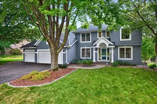 2398 Hunter Dr, Chanhassen, MN 55317 - Photo 3