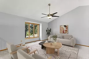 2824 McKinley Dr, Woodbury, MN 55125 - Photo 5