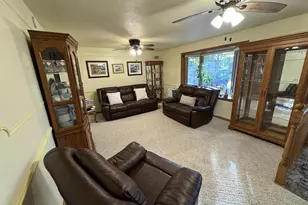 1655 Woodcrest Ave, Owatonna, MN 55060 - Photo 5