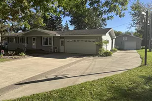 1655 Woodcrest Ave, Owatonna, MN 55060 - Photo 1