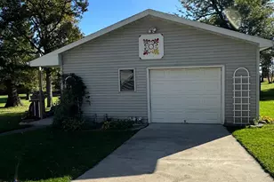 1655 Woodcrest Ave, Owatonna, MN 55060 - Photo 35