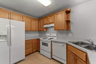 2187 Cleveland Way S, Cambridge, MN 55008 - Photo 11