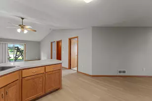 2187 Cleveland Way S, Cambridge, MN 55008 - Photo 9