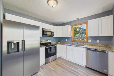7081 Upper 36th Street N, Oakdale, MN 55128 - Photo 5
