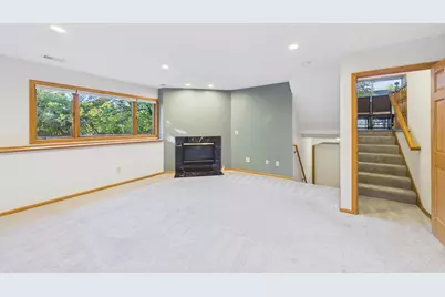 7081 Upper 36th Street N, Oakdale, MN 55128 - Photo 17