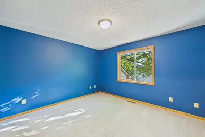 7081 Upper 36th Street N, Oakdale, MN 55128 - Photo 13