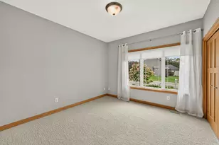 5048 Scenic View Dr SW, Rochester, MN 55902 - Photo 19