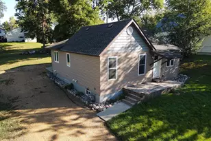316 Paquin Street W, Waterville, MN 56096 - Photo 31