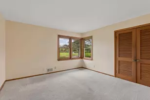 124 Natchez Ave N, Golden Valley, MN 55422 - Photo 13