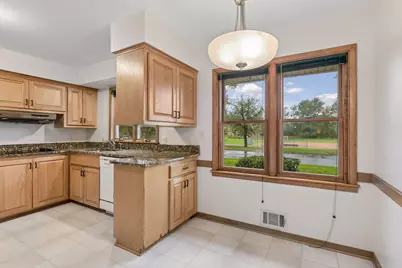 124 Natchez Avenue N, Golden Valley, MN 55422 - Photo 11