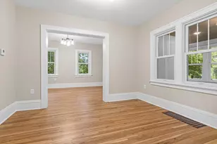 902 Hunt Pl, Saint Paul, MN 55114 - Photo 3