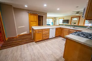 401 Mill St, Balsam Lake, WI 54810 - Photo 7