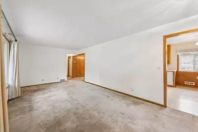 8367 Greene Avenue S, Cottage Grove, MN 55016 - Photo 5