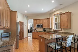 18711 Farmstead Cir, Eden Prairie, MN 55347 - Photo 5