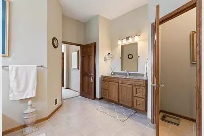 18711 Farmstead Circle, Eden Prairie, MN 55347 - Photo 27