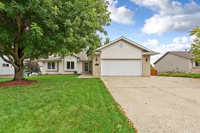 812 Lancer Drive NE, Owatonna, MN 55060 - Photo 1