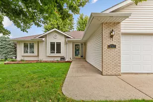 812 Lancer Dr NE, Owatonna, MN 55060 - Photo 5