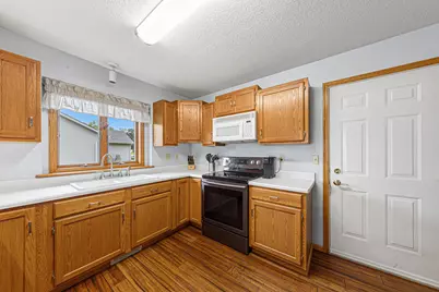 812 Lancer Drive NE, Owatonna, MN 55060 - Photo 17
