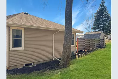 103 Montgomery Street, Welcome, MN 56181 - Photo 5