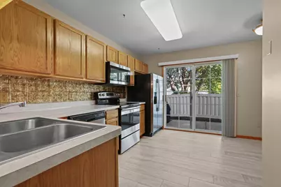 1358 Idlewood Way, Shakopee, MN 55379 - Photo 3