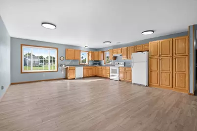 1110 2nd Street NE, Elbow Lake, MN 56531 - Photo 3