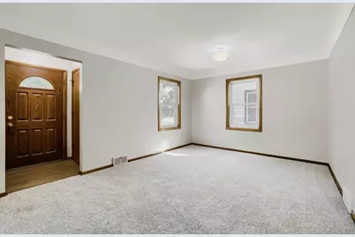641 8th Avenue N, South Saint Paul, MN 55075 - Photo 7