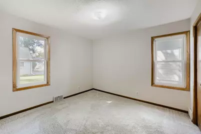 641 8th Avenue N, South Saint Paul, MN 55075 - Photo 17