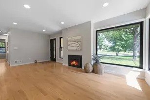 5400 Richmond Ln, Edina, MN 55436 - Photo 7