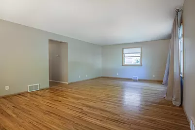 616 3rd Avenue NE, Osseo, MN 55369 - Photo 9