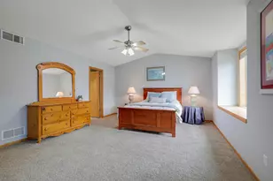 1645 County Rd D E, Maplewood, MN 55109 - Photo 9