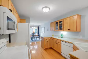 1645 County Rd D E, Maplewood, MN 55109 - Photo 7