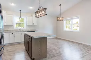502 Kenwood St, Alexandria, MN 56308 - Photo 9