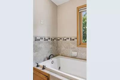 314 Wedgewood Drive, Mahtomedi, MN 55115 - Photo 35