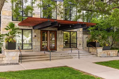 301 Kenwood Parkway #302, Minneapolis, MN 55403 - Photo 3