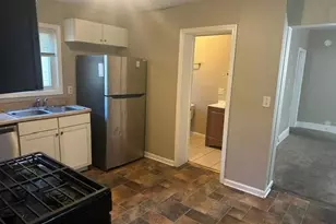 929 6th St E, Saint Paul, MN 55106 - Photo 7