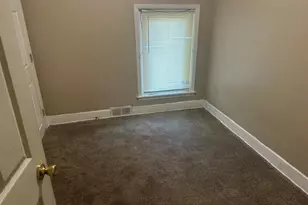 929 6th St E, Saint Paul, MN 55106 - Photo 15