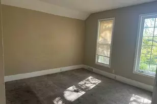 929 6th St E, Saint Paul, MN 55106 - Photo 9
