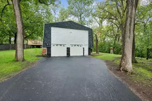 4335 Briarwood Dr, Minnetonka, MN 55343 - Photo 45