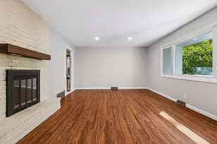 4335 Briarwood Dr, Minnetonka, MN 55343 - Photo 11