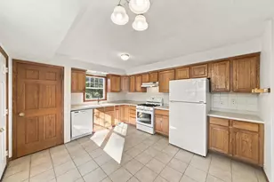 6980 Alpine Trail, Eden Prairie, MN 55346 - Photo 9