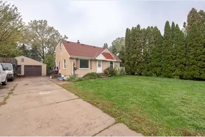 1809 Jackson Street, Maplewood, MN 55117 - Photo 3