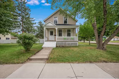 428 W Broadway Avenue, Saint Peter, MN 56082 - Photo 1