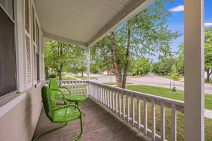 428 W Broadway Ave, Saint Peter, MN 56082 - Photo 3