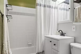 992 McLean Ave, Saint Paul, MN 55106 - Photo 11